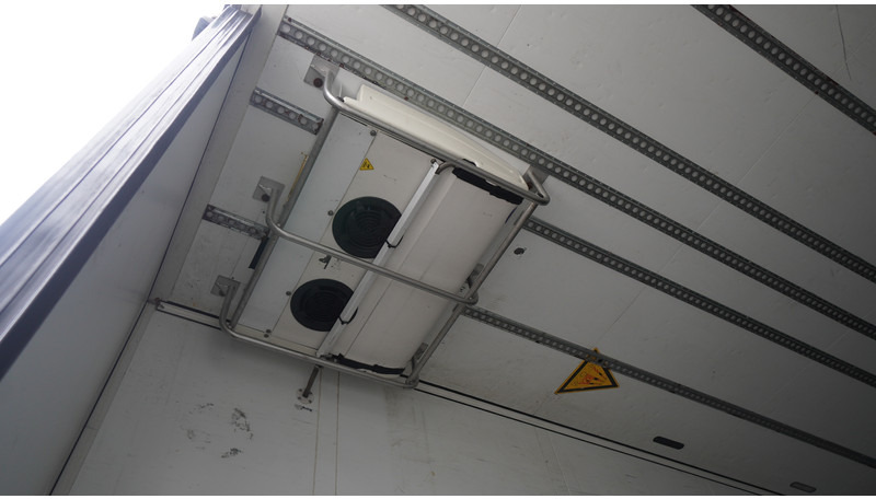 Schmitz Cargobull 3 AXLE FRIGO TRAILER BI-TEMP - Refrigeraattori puoliperävaunu: kuva Schmitz Cargobull 3 AXLE FRIGO TRAILER BI-TEMP - Refrigeraattori puoliperävaunu Schmitz Cargobull 3 AXLE FRIGO TRAILER BI-TEMP - Refrigeraattori puoliperävaunu: kuva Schmitz Cargobull 3 AXLE FRIGO TRAILER BI-TEMP - Refrigeraattori puoliperävaunu