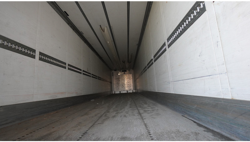 Schmitz Cargobull 3 AXLE FRIGO TRAILER THERMO KING SLX-E 250 - Refrigeraattori puoliperävaunu: kuva Schmitz Cargobull 3 AXLE FRIGO TRAILER THERMO KING SLX-E 250 - Refrigeraattori puoliperävaunu Schmitz Cargobull 3 AXLE FRIGO TRAILER THERMO KING SLX-E 250 - Refrigeraattori puoliperävaunu: kuva Schmitz Cargobull 3 AXLE FRIGO TRAILER THERMO KING SLX-E 250 - Refrigeraattori puoliperävaunu