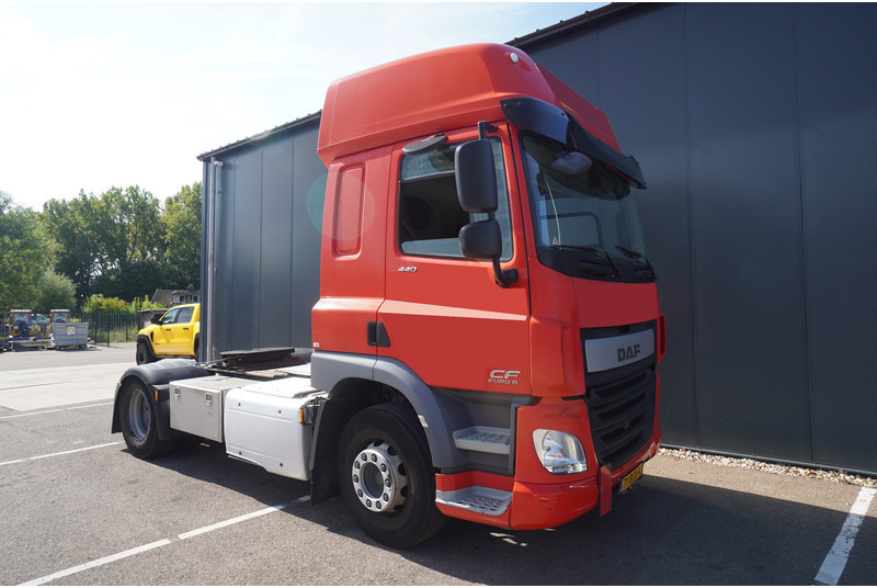 DAF CF 440 717.100KM - Vetopöytäauto: kuva DAF CF 440 717.100KM - Vetopöytäauto DAF CF 440 717.100KM - Vetopöytäauto: kuva DAF CF 440 717.100KM - Vetopöytäauto