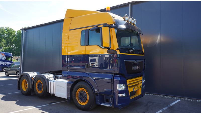 MAN TGX 26.500 6X2 EURO 6 - Vetopöytäauto: kuva MAN TGX 26.500 6X2 EURO 6 - Vetopöytäauto MAN TGX 26.500 6X2 EURO 6 - Vetopöytäauto: kuva MAN TGX 26.500 6X2 EURO 6 - Vetopöytäauto