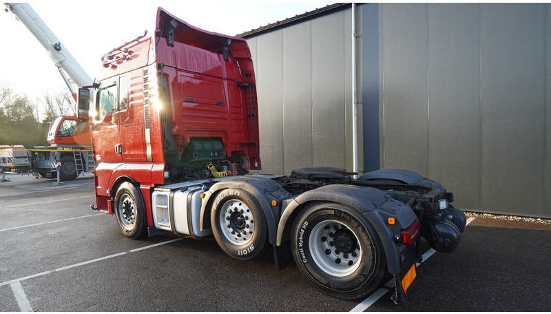 Vetopöytäauto MAN TGX 26.560 6X2 EURO 6 RETARDER: kuva Vetopöytäauto MAN TGX 26.560 6X2 EURO 6 RETARDER