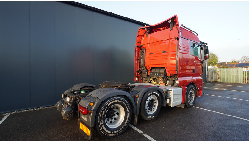 Vetopöytäauto MAN TGX 26.560 6X2 EURO 6 RETARDER: kuva Vetopöytäauto MAN TGX 26.560 6X2 EURO 6 RETARDER
