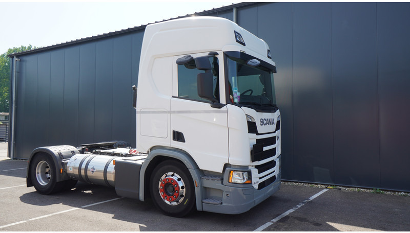 Scania R 410 LNG ADR 831.000KM RETARDER - Vetopöytäauto: kuva Scania R 410 LNG ADR 831.000KM RETARDER - Vetopöytäauto Scania R 410 LNG ADR 831.000KM RETARDER - Vetopöytäauto: kuva Scania R 410 LNG ADR 831.000KM RETARDER - Vetopöytäauto