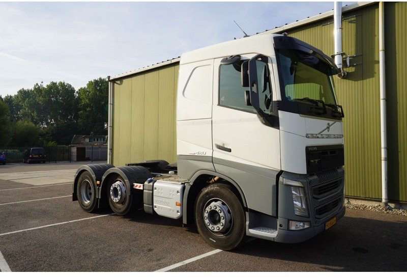 Volvo FH 420 6X2 ADR EURO 6 - Vetopöytäauto: kuva Volvo FH 420 6X2 ADR EURO 6 - Vetopöytäauto Volvo FH 420 6X2 ADR EURO 6 - Vetopöytäauto: kuva Volvo FH 420 6X2 ADR EURO 6 - Vetopöytäauto