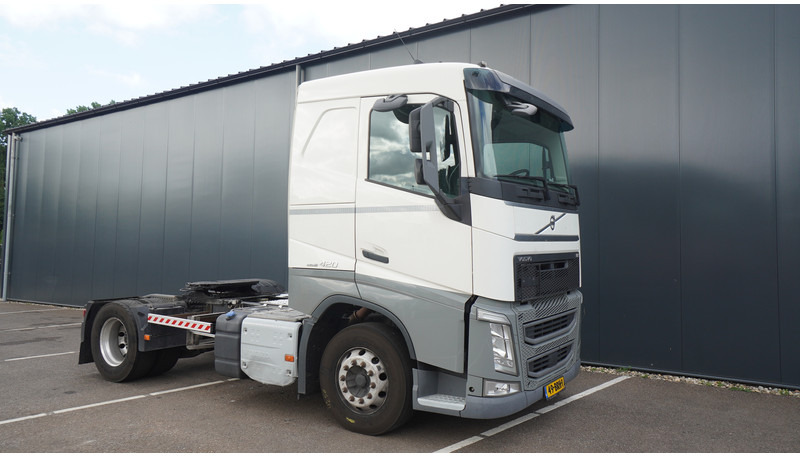 Volvo FH 420 ADR EURO 6 756.000KM - Vetopöytäauto: kuva Volvo FH 420 ADR EURO 6 756.000KM - Vetopöytäauto Volvo FH 420 ADR EURO 6 756.000KM - Vetopöytäauto: kuva Volvo FH 420 ADR EURO 6 756.000KM - Vetopöytäauto
