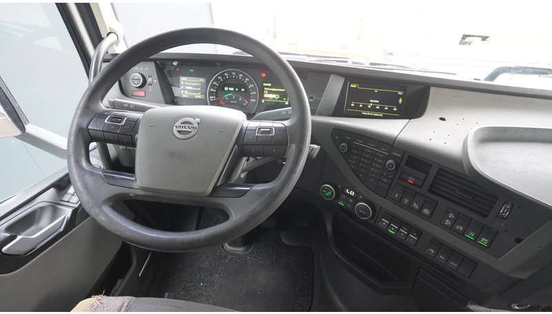 Volvo FH 420 ADR EURO 6 756.000KM - Vetopöytäauto: kuva Volvo FH 420 ADR EURO 6 756.000KM - Vetopöytäauto Volvo FH 420 ADR EURO 6 756.000KM - Vetopöytäauto: kuva Volvo FH 420 ADR EURO 6 756.000KM - Vetopöytäauto