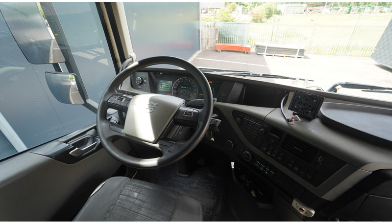 Volvo FH 460 8X2 20 FT CONTAINER TRANSPORT TRUCK - Konttialus/ Vaihtokuormatilat kuorma-auto: kuva Volvo FH 460 8X2 20 FT CONTAINER TRANSPORT TRUCK - Konttialus/ Vaihtokuormatilat kuorma-auto Volvo FH 460 8X2 20 FT CONTAINER TRANSPORT TRUCK - Konttialus/ Vaihtokuormatilat kuorma-auto: kuva Volvo FH 460 8X2 20 FT CONTAINER TRANSPORT TRUCK - Konttialus/ Vaihtokuormatilat kuorma-auto