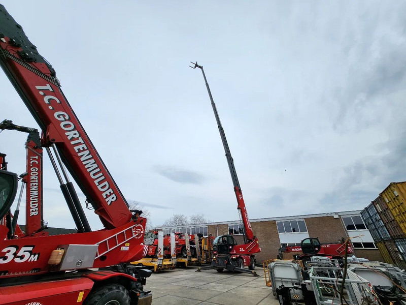 MAGNI 5.35, 2015, 35M, Airco, Remote, 8990H, First owner - Kuormaaja: kuva MAGNI 5.35, 2015, 35M, Airco, Remote, 8990H, First owner - Kuormaaja MAGNI 5.35, 2015, 35M, Airco, Remote, 8990H, First owner - Kuormaaja: kuva MAGNI 5.35, 2015, 35M, Airco, Remote, 8990H, First owner - Kuormaaja