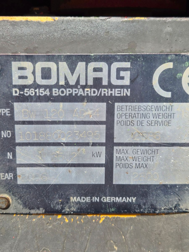 BOMAG BW120 AD-4 - Jyrä: kuva BOMAG BW120 AD-4 - Jyrä BOMAG BW120 AD-4 - Jyrä: kuva BOMAG BW120 AD-4 - Jyrä