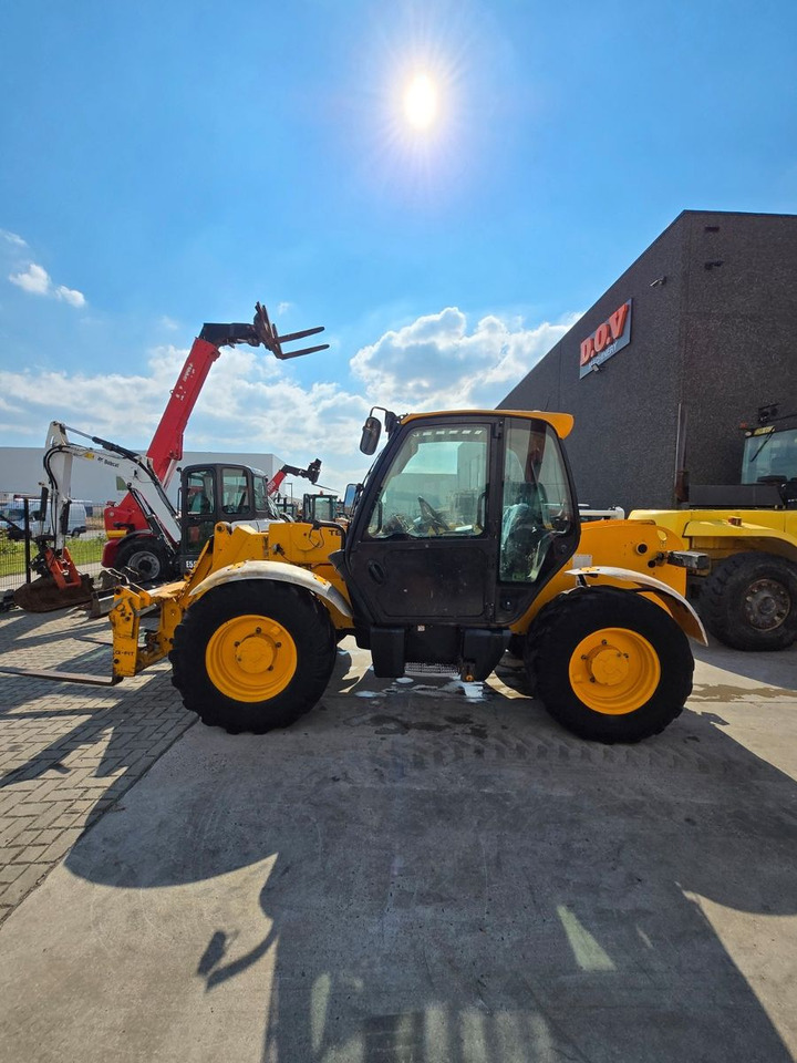 JCB 530 - Kurottaja: kuva JCB 530 - Kurottaja JCB 530 - Kurottaja: kuva JCB 530 - Kurottaja