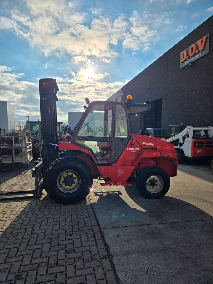 Manitou M50-2H - Dieseltrukki: kuva Manitou M50-2H - Dieseltrukki Manitou M50-2H - Dieseltrukki: kuva Manitou M50-2H - Dieseltrukki