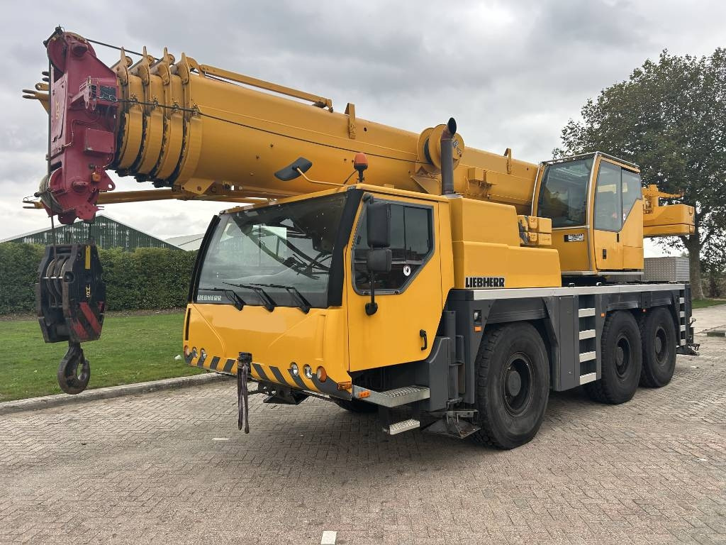 Liebherr LTM 1055-3.1  - Kaikki maastonosturi: kuva Liebherr LTM 1055-3.1  - Kaikki maastonosturi Liebherr LTM 1055-3.1  - Kaikki maastonosturi: kuva Liebherr LTM 1055-3.1  - Kaikki maastonosturi