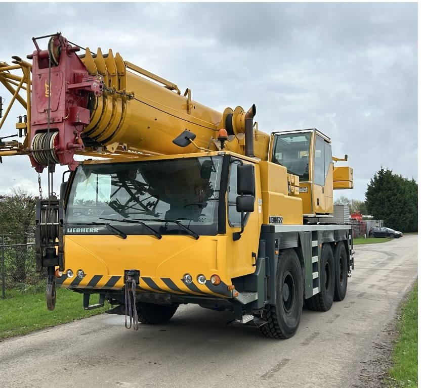 Liebherr LTM 1055-3.1  - Kaikki maastonosturi: kuva Liebherr LTM 1055-3.1  - Kaikki maastonosturi Liebherr LTM 1055-3.1  - Kaikki maastonosturi: kuva Liebherr LTM 1055-3.1  - Kaikki maastonosturi