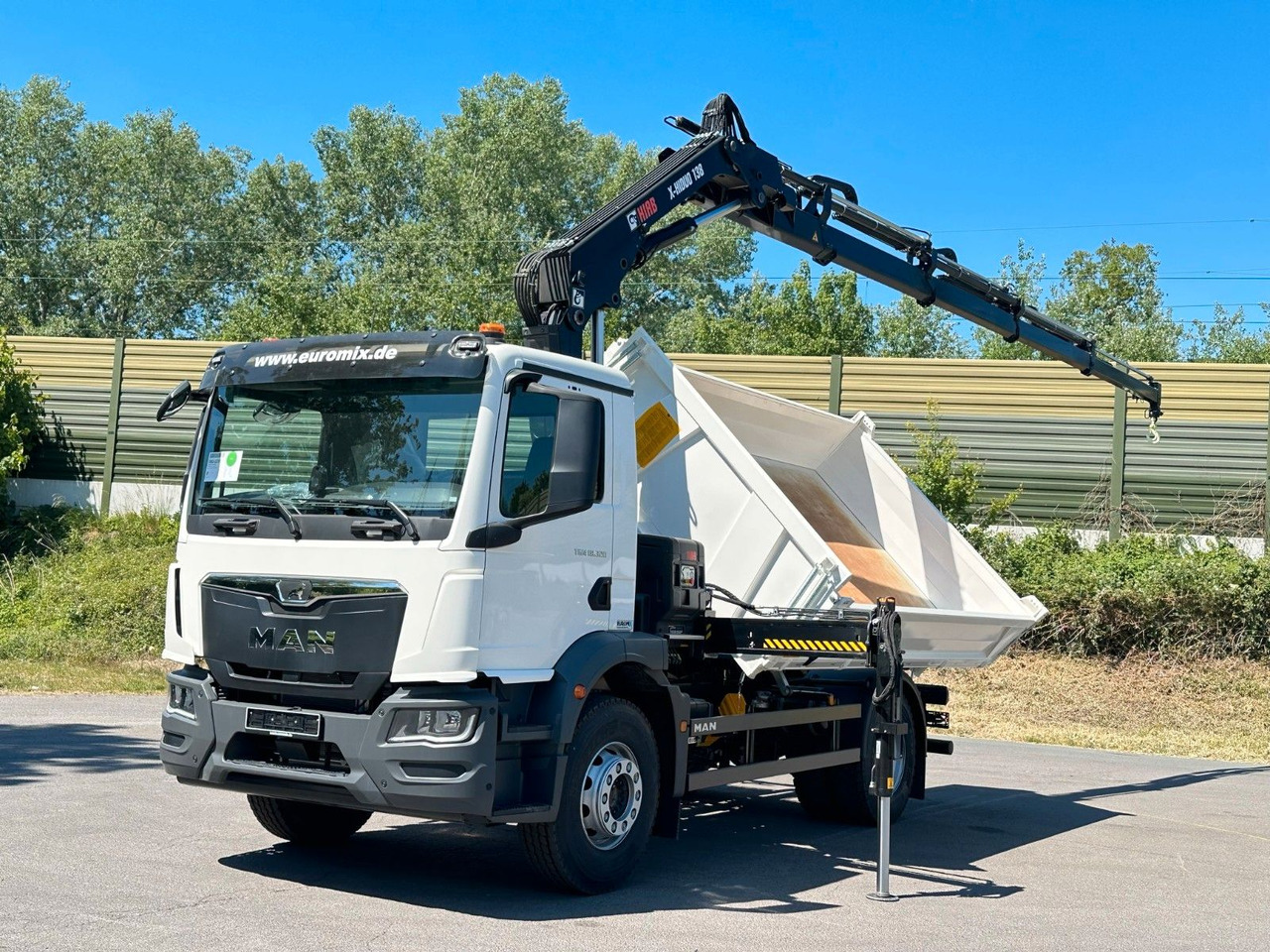 Kippiauto kuorma-auto, Nosturiauto MAN TGM 18.320 4x2 Euro6e  Hiab X-HiDuo 138DS-4: kuva Kippiauto kuorma-auto, Nosturiauto MAN TGM 18.320 4x2 Euro6e  Hiab X-HiDuo 138DS-4