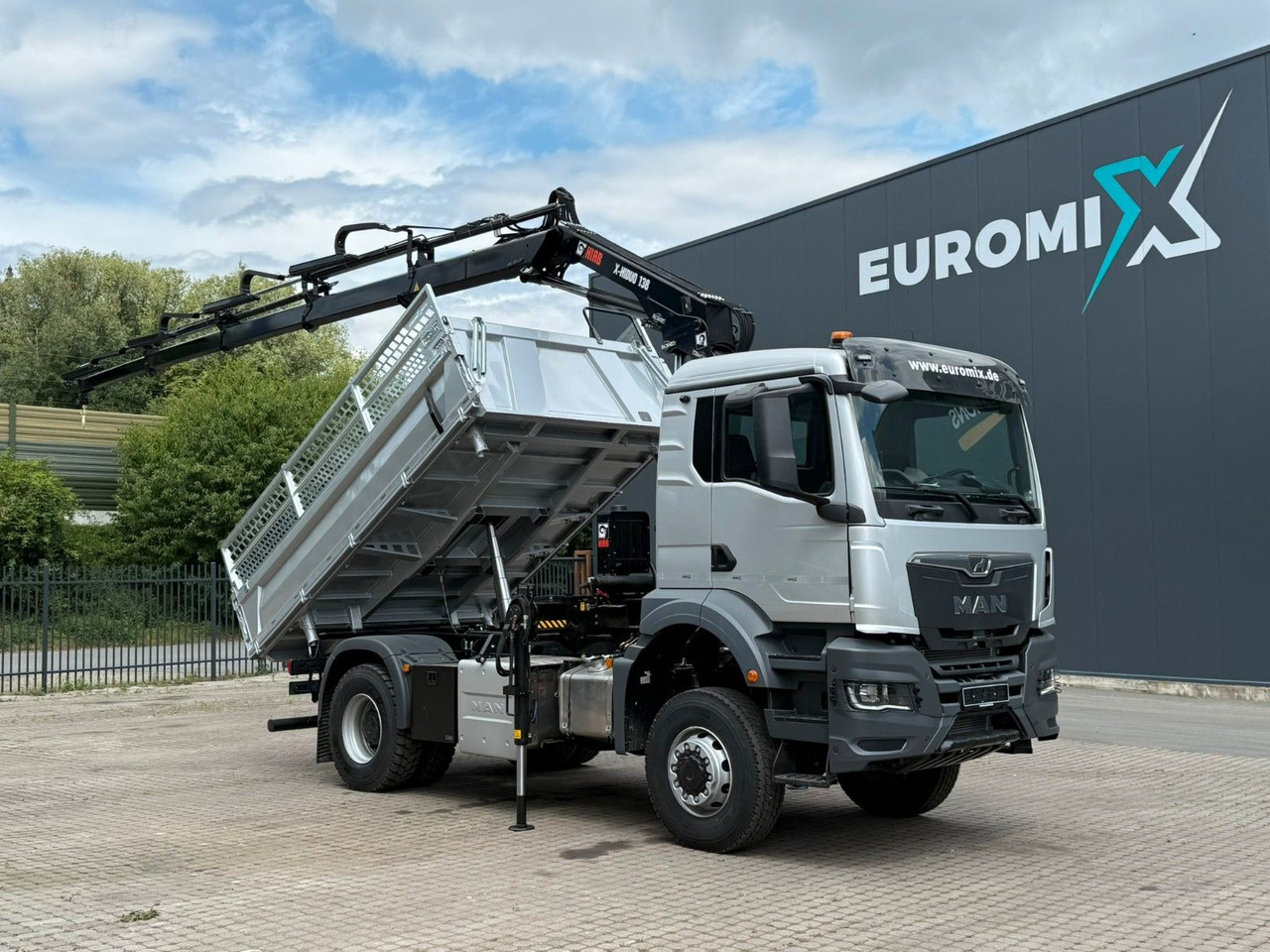 MAN TGS 18.400 TG3 4x4 Euro6e Hiab X-HiDuo 138DS-4 - Kippiauto kuorma-auto, Nosturiauto: kuva MAN TGS 18.400 TG3 4x4 Euro6e Hiab X-HiDuo 138DS-4 - Kippiauto kuorma-auto, Nosturiauto MAN TGS 18.400 TG3 4x4 Euro6e Hiab X-HiDuo 138DS-4 - Kippiauto kuorma-auto, Nosturiauto: kuva MAN TGS 18.400 TG3 4x4 Euro6e Hiab X-HiDuo 138DS-4 - Kippiauto kuorma-auto, Nosturiauto