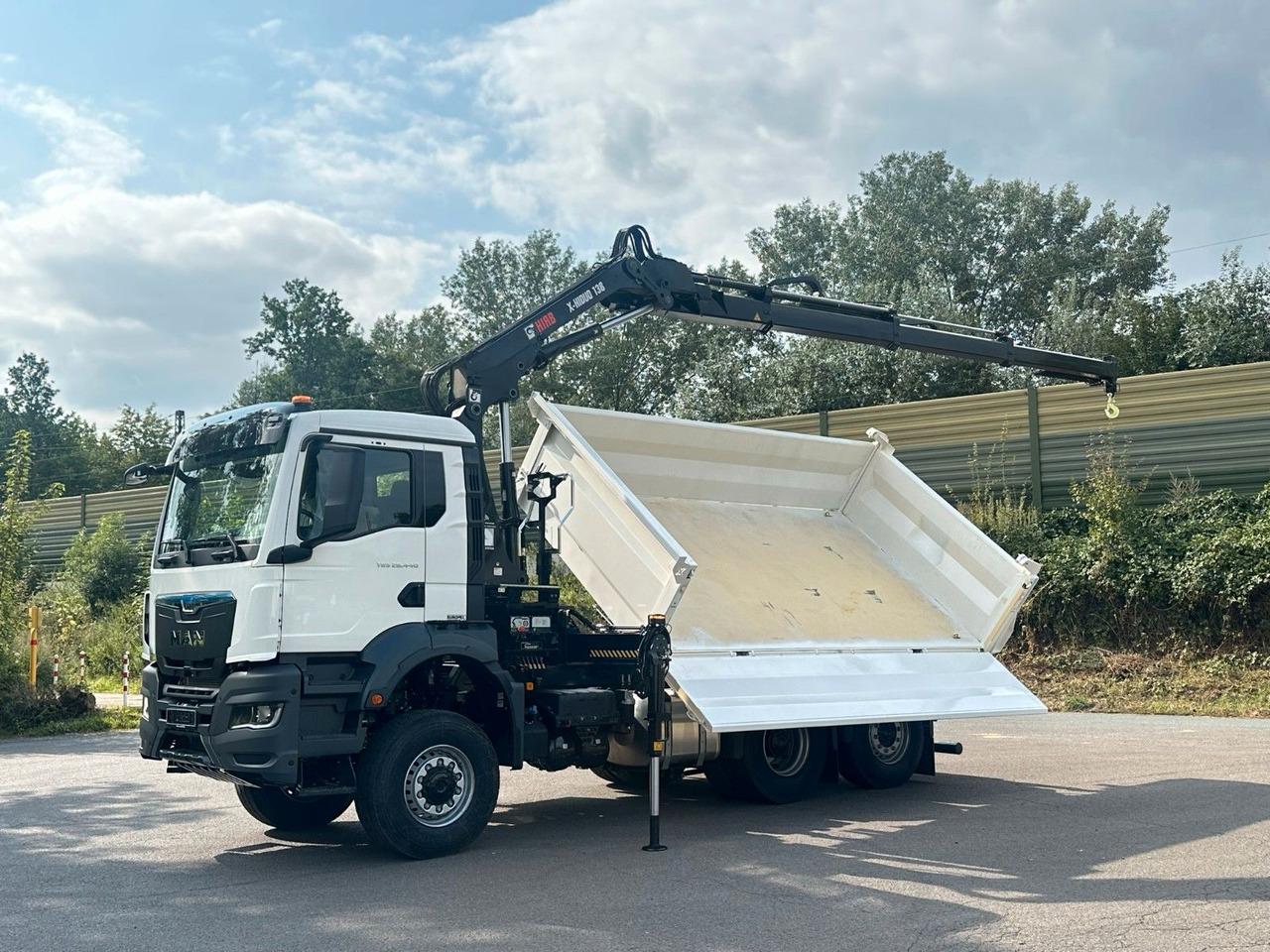 MAN TGS 28.440 6x4-4/3-Seiten- Kipper / Hiab 138-3 - Kippiauto kuorma-auto, Nosturiauto: kuva MAN TGS 28.440 6x4-4/3-Seiten- Kipper / Hiab 138-3 - Kippiauto kuorma-auto, Nosturiauto MAN TGS 28.440 6x4-4/3-Seiten- Kipper / Hiab 138-3 - Kippiauto kuorma-auto, Nosturiauto: kuva MAN TGS 28.440 6x4-4/3-Seiten- Kipper / Hiab 138-3 - Kippiauto kuorma-auto, Nosturiauto