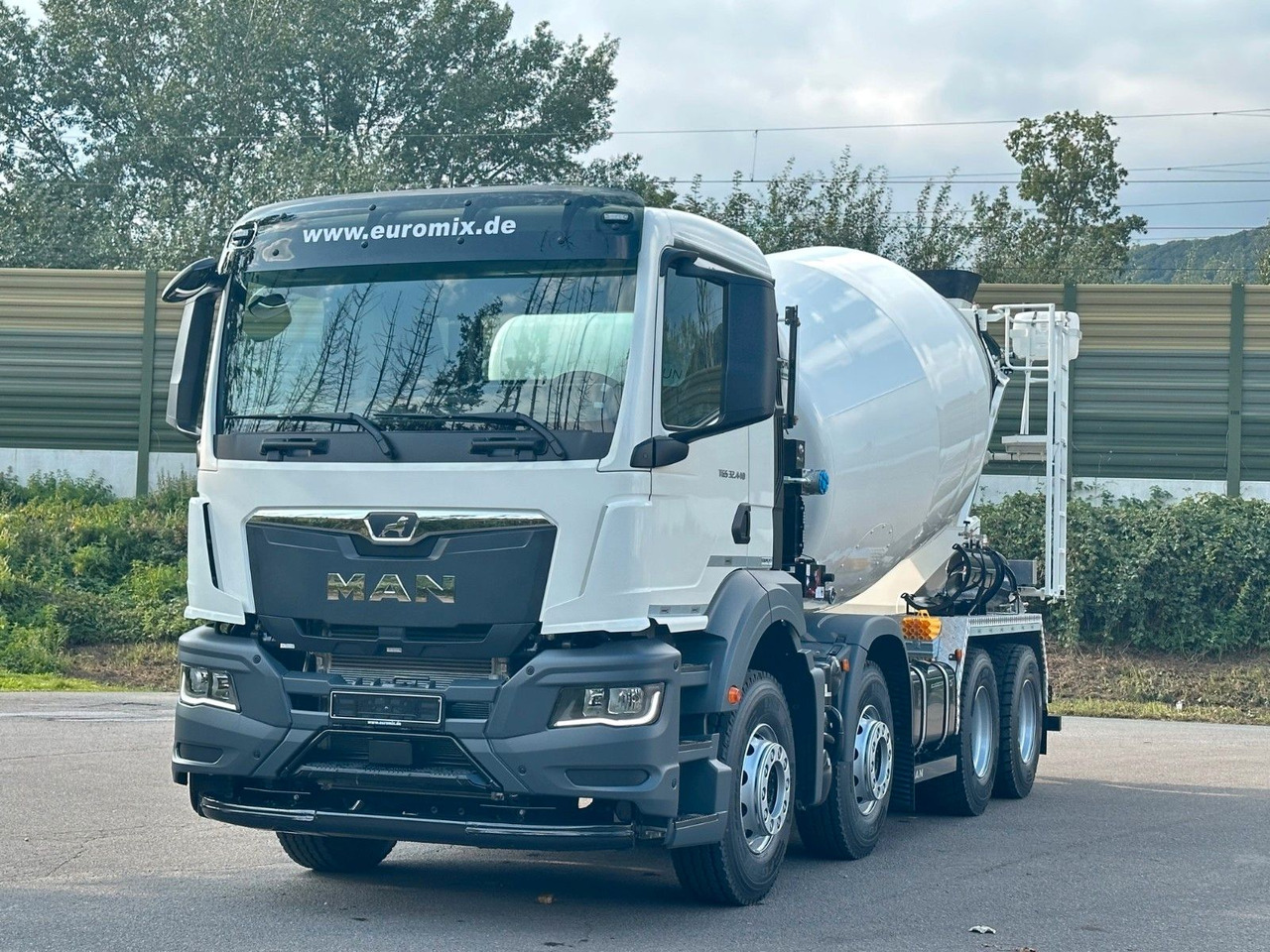 MAN TGS 32.440 8x4 / Euromix MTP EM 9 L - Betoniauto: kuva MAN TGS 32.440 8x4 / Euromix MTP EM 9 L - Betoniauto MAN TGS 32.440 8x4 / Euromix MTP EM 9 L - Betoniauto: kuva MAN TGS 32.440 8x4 / Euromix MTP EM 9 L - Betoniauto