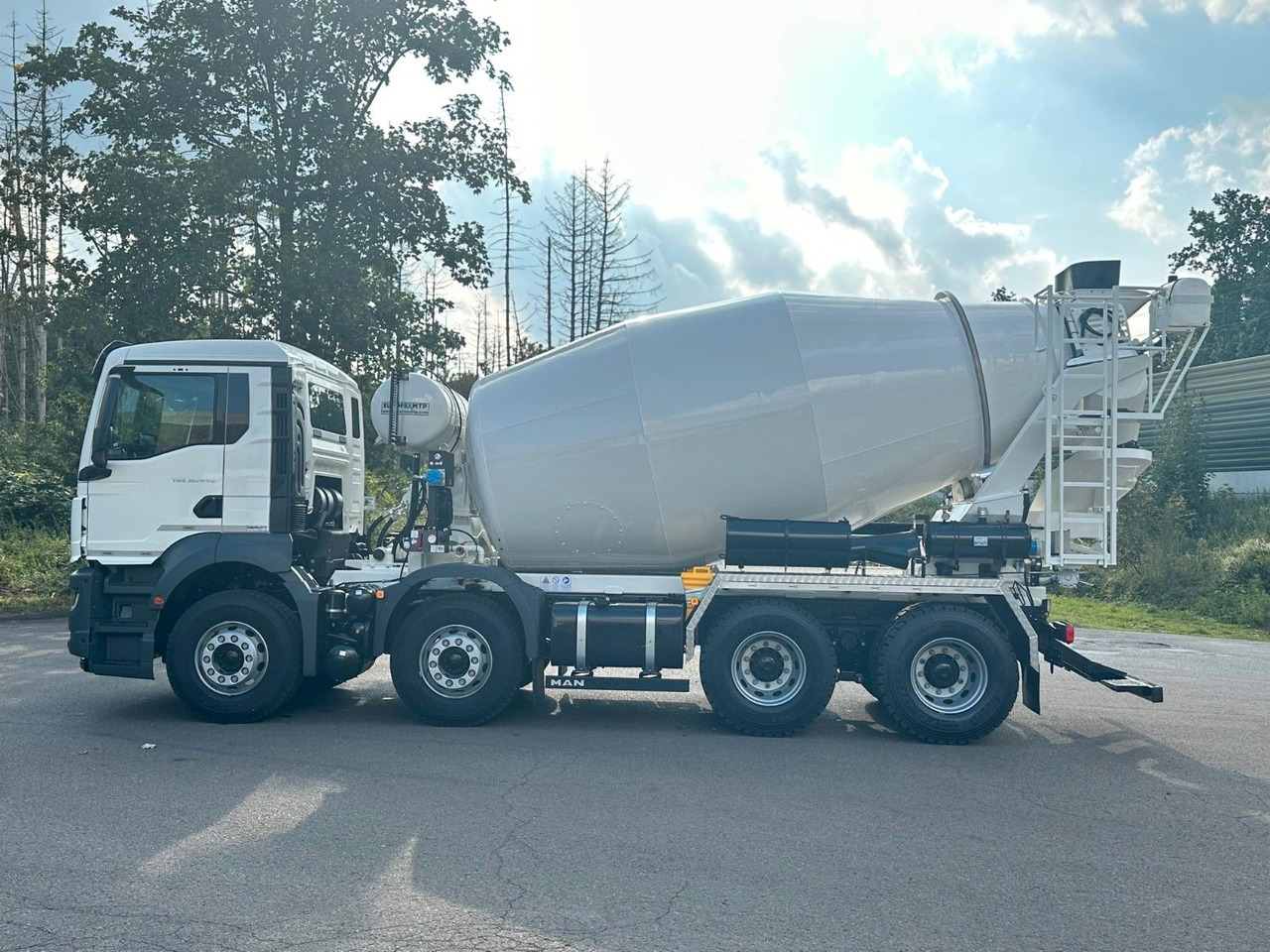 MAN TGS 32.440 8x4 / Euromix MTP EM 9 L - Betoniauto: kuva MAN TGS 32.440 8x4 / Euromix MTP EM 9 L - Betoniauto MAN TGS 32.440 8x4 / Euromix MTP EM 9 L - Betoniauto: kuva MAN TGS 32.440 8x4 / Euromix MTP EM 9 L - Betoniauto