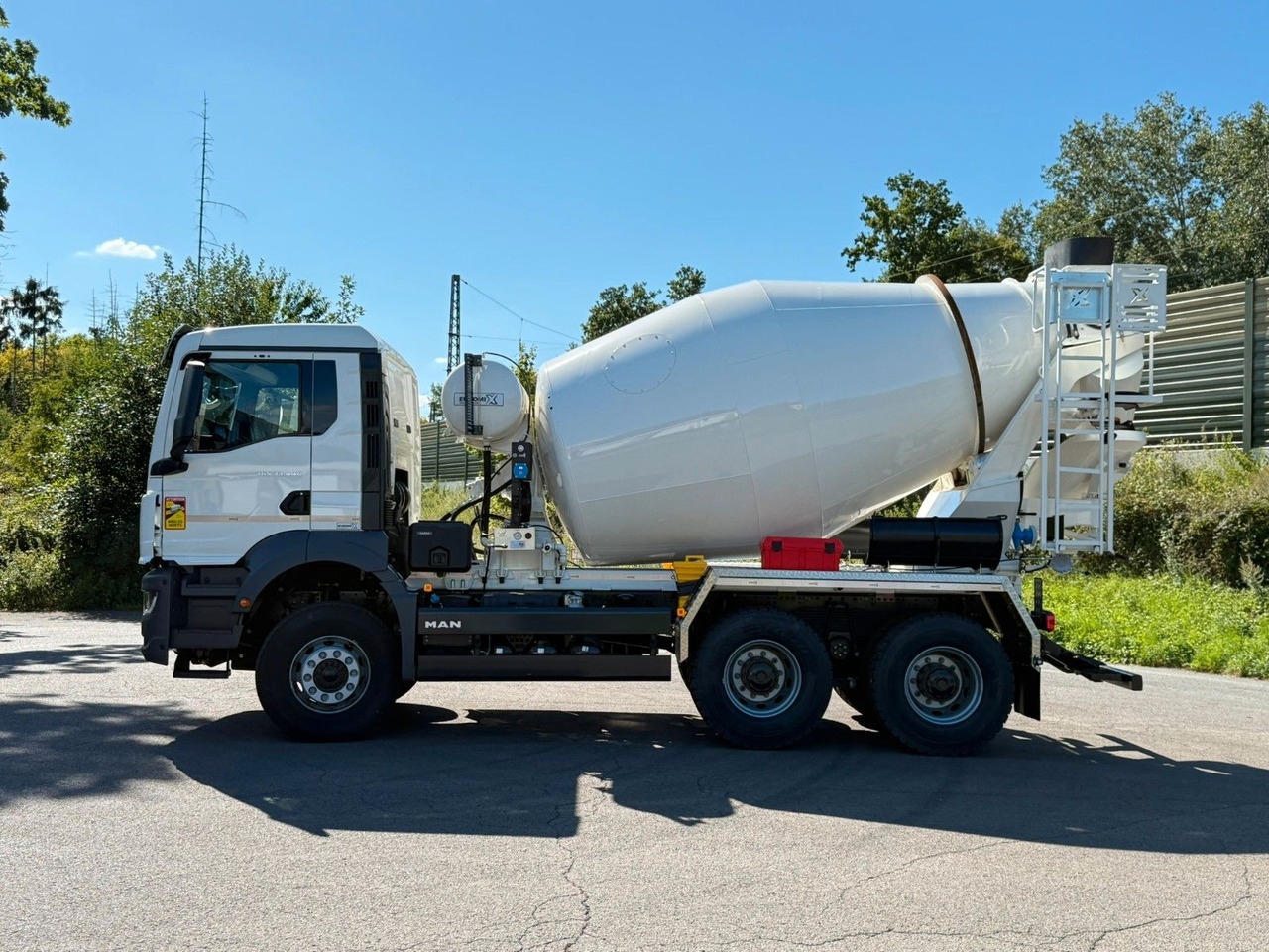 MAN TGS 33.440 / 6X4 Euro6e Euromix MTP EM 7 L - Betoniauto: kuva MAN TGS 33.440 / 6X4 Euro6e Euromix MTP EM 7 L - Betoniauto MAN TGS 33.440 / 6X4 Euro6e Euromix MTP EM 7 L - Betoniauto: kuva MAN TGS 33.440 / 6X4 Euro6e Euromix MTP EM 7 L - Betoniauto
