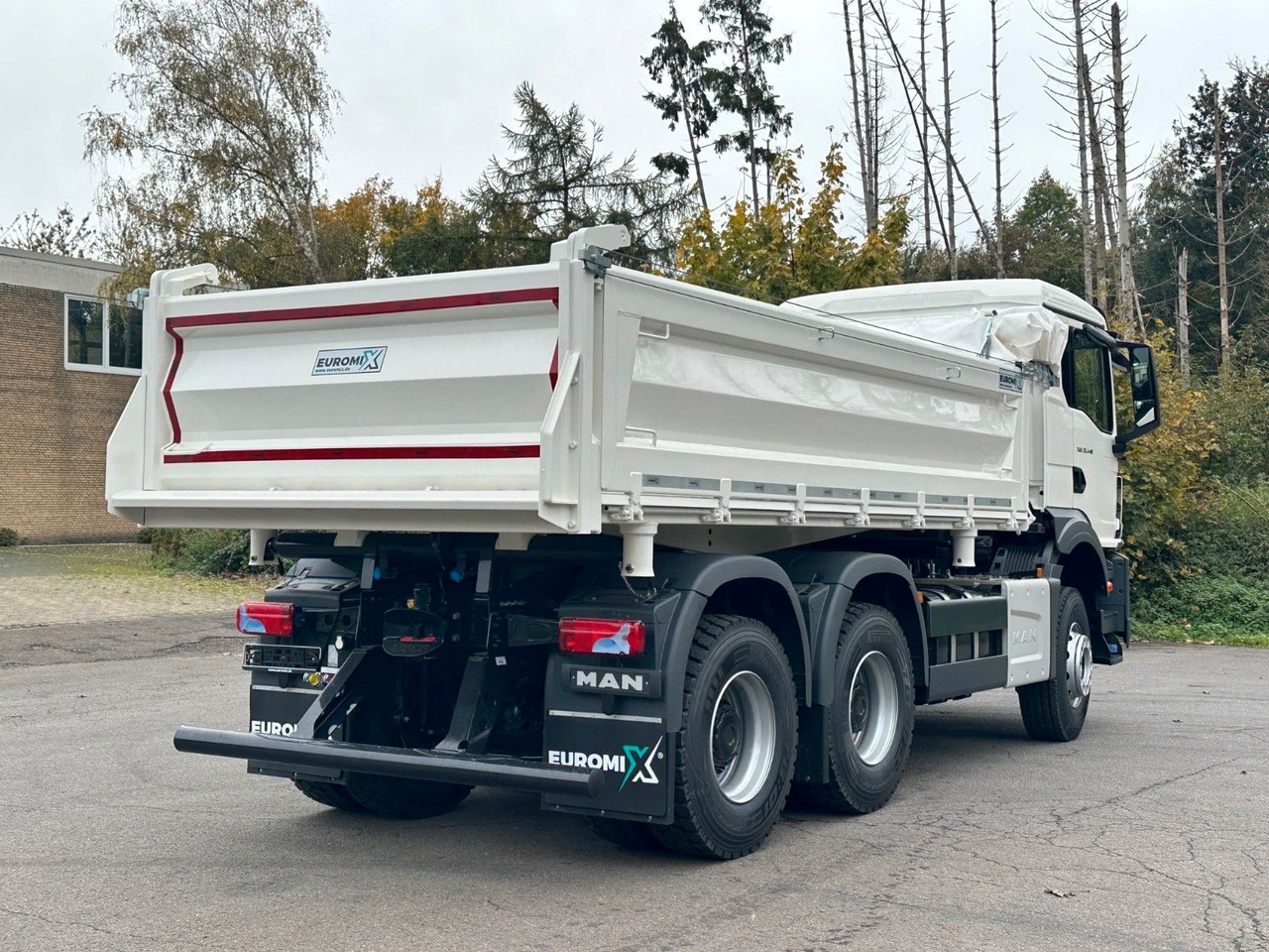 MAN TGS 33.440 6x4 /Euro6 3-Seiten-Kipper EuromixMTP - Kippiauto kuorma-auto: kuva MAN TGS 33.440 6x4 /Euro6 3-Seiten-Kipper EuromixMTP - Kippiauto kuorma-auto MAN TGS 33.440 6x4 /Euro6 3-Seiten-Kipper EuromixMTP - Kippiauto kuorma-auto: kuva MAN TGS 33.440 6x4 /Euro6 3-Seiten-Kipper EuromixMTP - Kippiauto kuorma-auto