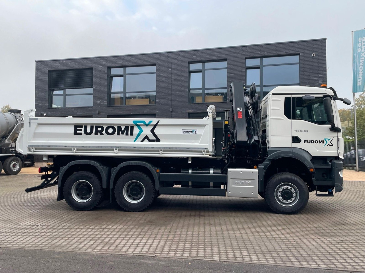 MAN TGS 33.440 6x6 /3-Seiten- Kipper / HIAB 228-6 - Kippiauto kuorma-auto, Nosturiauto: kuva MAN TGS 33.440 6x6 /3-Seiten- Kipper / HIAB 228-6 - Kippiauto kuorma-auto, Nosturiauto MAN TGS 33.440 6x6 /3-Seiten- Kipper / HIAB 228-6 - Kippiauto kuorma-auto, Nosturiauto: kuva MAN TGS 33.440 6x6 /3-Seiten- Kipper / HIAB 228-6 - Kippiauto kuorma-auto, Nosturiauto