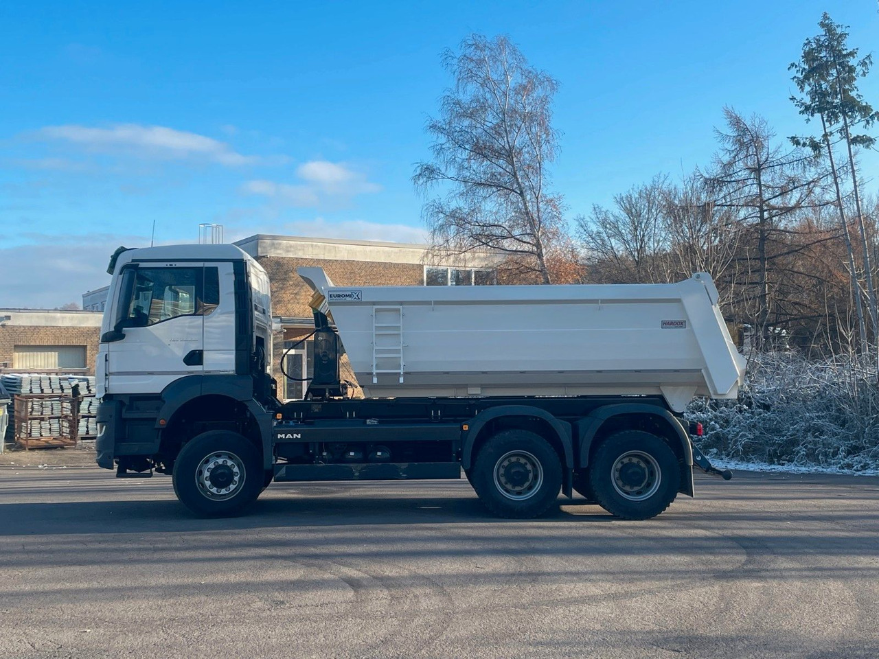 MAN TGS 33.440 6x6 /Euro6e Mulden-Kipper EuromixMTP - Kippiauto kuorma-auto: kuva MAN TGS 33.440 6x6 /Euro6e Mulden-Kipper EuromixMTP - Kippiauto kuorma-auto MAN TGS 33.440 6x6 /Euro6e Mulden-Kipper EuromixMTP - Kippiauto kuorma-auto: kuva MAN TGS 33.440 6x6 /Euro6e Mulden-Kipper EuromixMTP - Kippiauto kuorma-auto