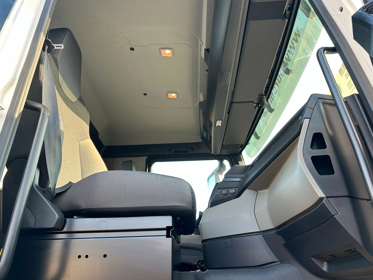 MAN TGS 35.470 BB 8X4 3-Seiten-Kipper EuromixMTP - Kippiauto kuorma-auto: kuva MAN TGS 35.470 BB 8X4 3-Seiten-Kipper EuromixMTP - Kippiauto kuorma-auto MAN TGS 35.470 BB 8X4 3-Seiten-Kipper EuromixMTP - Kippiauto kuorma-auto: kuva MAN TGS 35.470 BB 8X4 3-Seiten-Kipper EuromixMTP - Kippiauto kuorma-auto