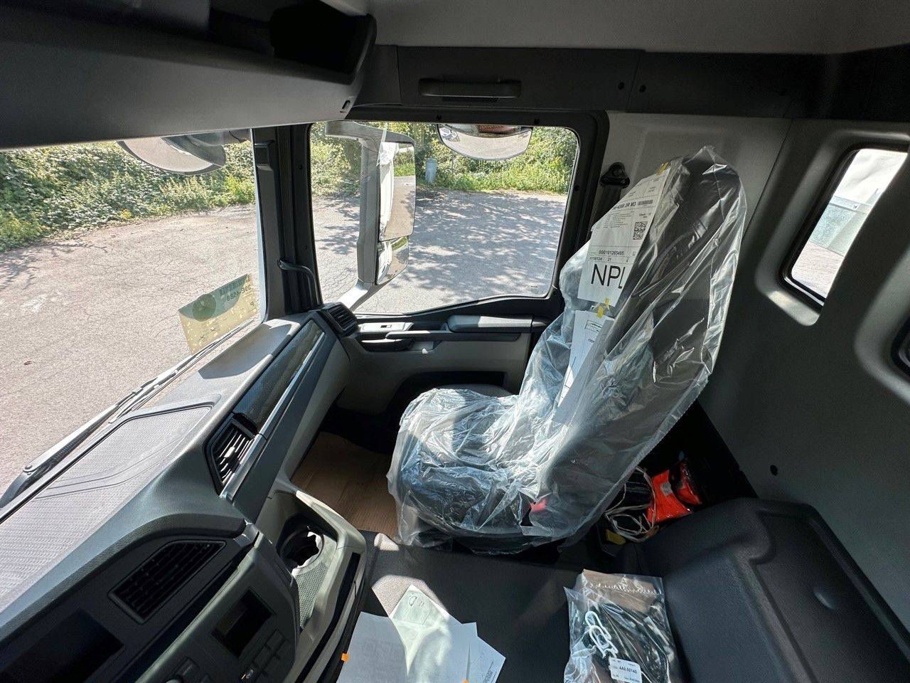Kippiauto kuorma-auto MAN TGS 35.470 BB 8X4 3-Seiten-Kipper EuromixMTP: kuva Kippiauto kuorma-auto MAN TGS 35.470 BB 8X4 3-Seiten-Kipper EuromixMTP