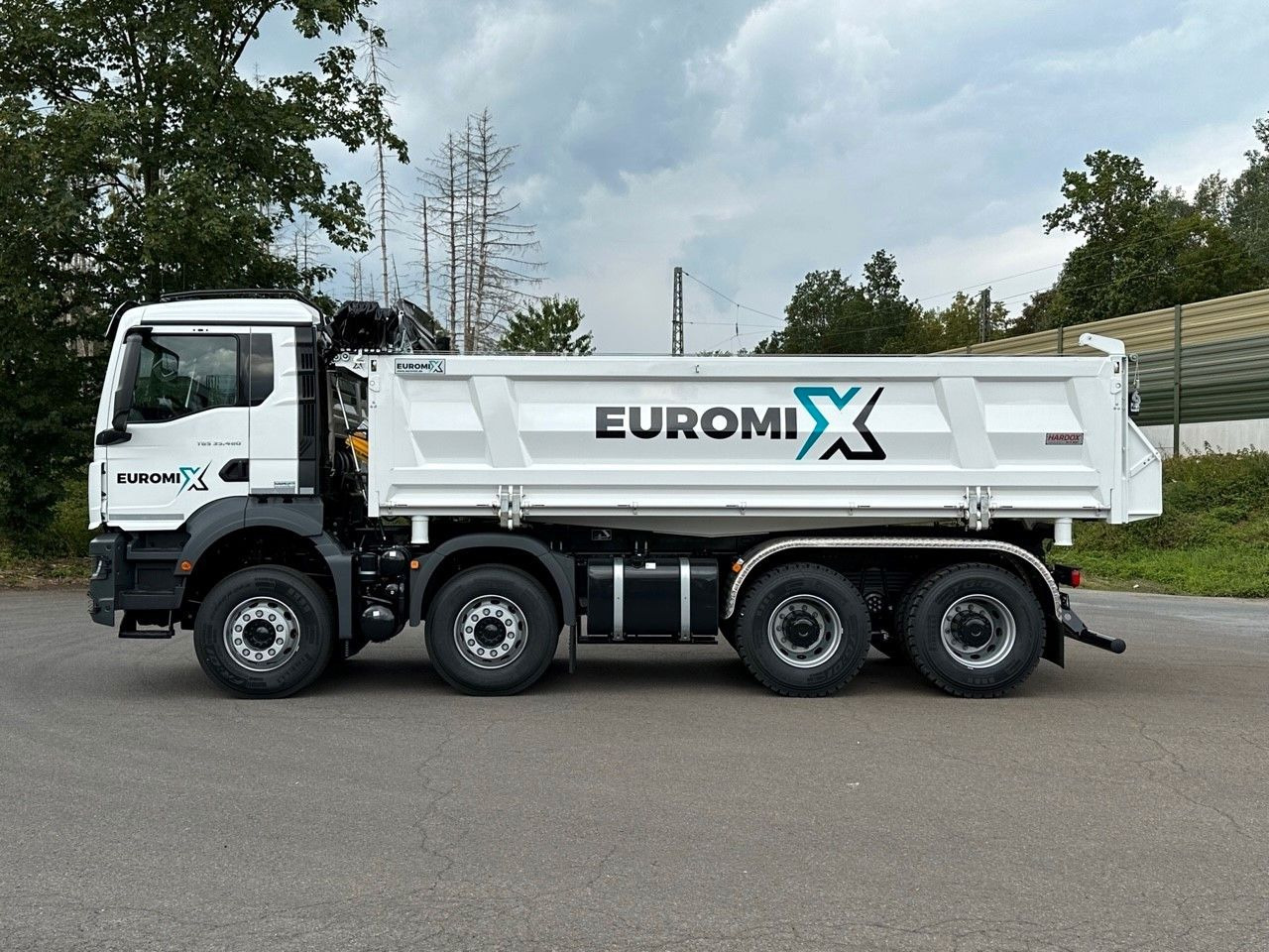 MAN TGS 35.480 8x4 EuromixMTP 3-Seiten-Kipper - Kippiauto kuorma-auto: kuva MAN TGS 35.480 8x4 EuromixMTP 3-Seiten-Kipper - Kippiauto kuorma-auto MAN TGS 35.480 8x4 EuromixMTP 3-Seiten-Kipper - Kippiauto kuorma-auto: kuva MAN TGS 35.480 8x4 EuromixMTP 3-Seiten-Kipper - Kippiauto kuorma-auto