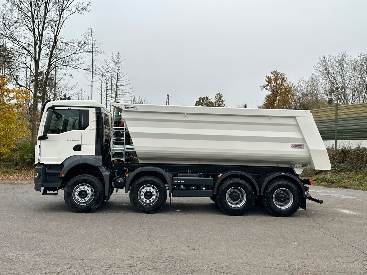 MAN TGS 41.400 8x4 / EUROMIX MTP 20m³/ EURO2 Kipper - Kippiauto kuorma-auto: kuva MAN TGS 41.400 8x4 / EUROMIX MTP 20m³/ EURO2 Kipper - Kippiauto kuorma-auto MAN TGS 41.400 8x4 / EUROMIX MTP 20m³/ EURO2 Kipper - Kippiauto kuorma-auto: kuva MAN TGS 41.400 8x4 / EUROMIX MTP 20m³/ EURO2 Kipper - Kippiauto kuorma-auto