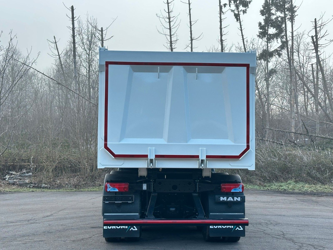 MAN TGS 41.400 8x4 / EUROMIX MTP 23m³/ Eckige Mulde - Kippiauto kuorma-auto: kuva MAN TGS 41.400 8x4 / EUROMIX MTP 23m³/ Eckige Mulde - Kippiauto kuorma-auto MAN TGS 41.400 8x4 / EUROMIX MTP 23m³/ Eckige Mulde - Kippiauto kuorma-auto: kuva MAN TGS 41.400 8x4 / EUROMIX MTP 23m³/ Eckige Mulde - Kippiauto kuorma-auto