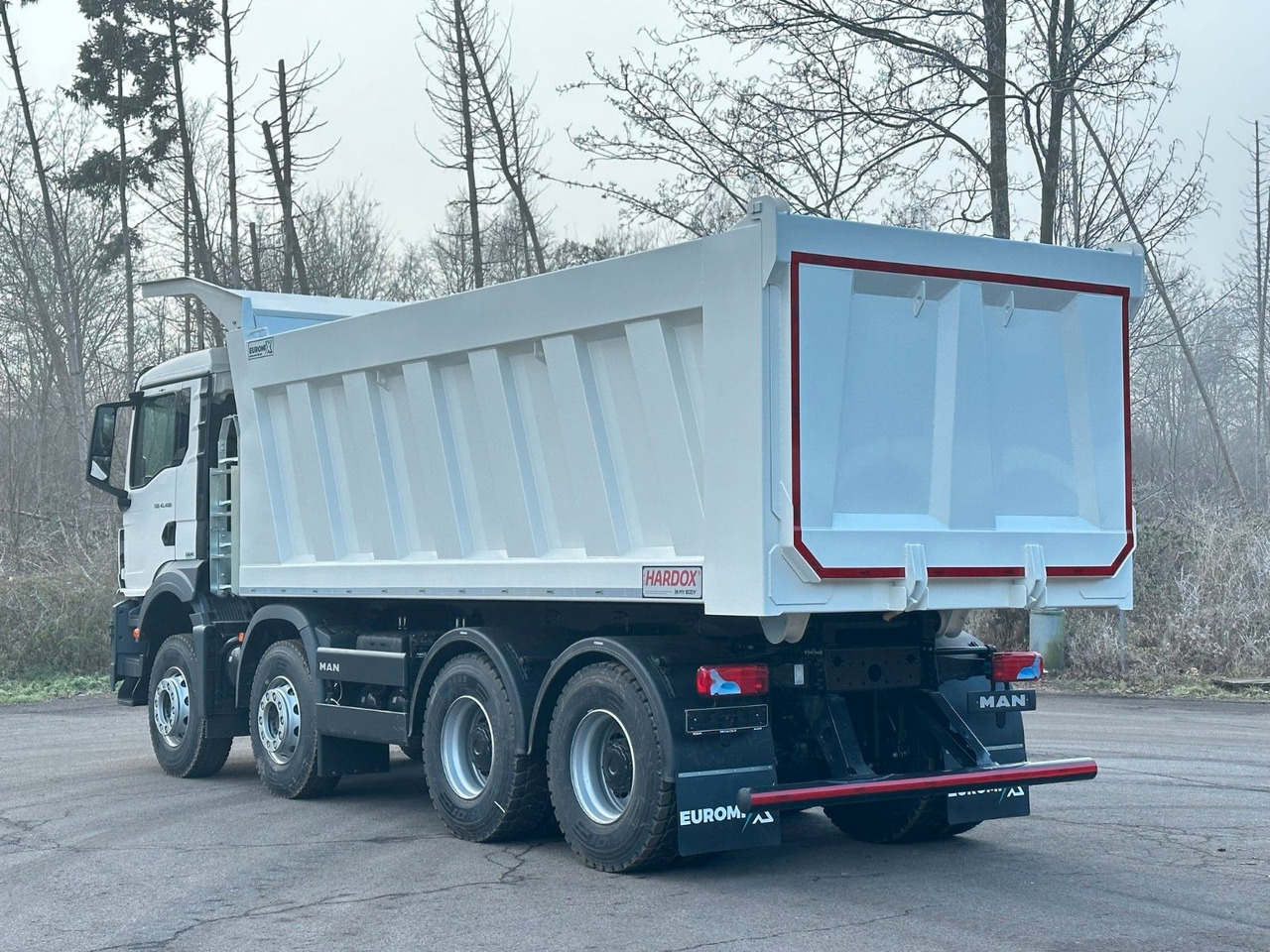 MAN TGS 41.400 8x4 / EUROMIX MTP 23m³/ Eckige Mulde - Kippiauto kuorma-auto: kuva MAN TGS 41.400 8x4 / EUROMIX MTP 23m³/ Eckige Mulde - Kippiauto kuorma-auto MAN TGS 41.400 8x4 / EUROMIX MTP 23m³/ Eckige Mulde - Kippiauto kuorma-auto: kuva MAN TGS 41.400 8x4 / EUROMIX MTP 23m³/ Eckige Mulde - Kippiauto kuorma-auto