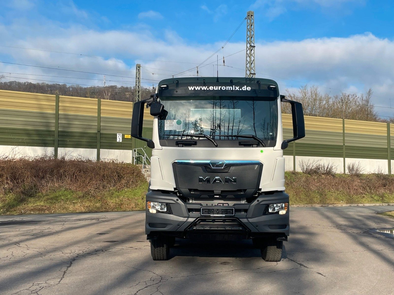 MAN TGS 41.400 8x4 / EuromixMTP EM 12m³ R / EURO 2 - Betoniauto: kuva MAN TGS 41.400 8x4 / EuromixMTP EM 12m³ R / EURO 2 - Betoniauto MAN TGS 41.400 8x4 / EuromixMTP EM 12m³ R / EURO 2 - Betoniauto: kuva MAN TGS 41.400 8x4 / EuromixMTP EM 12m³ R / EURO 2 - Betoniauto