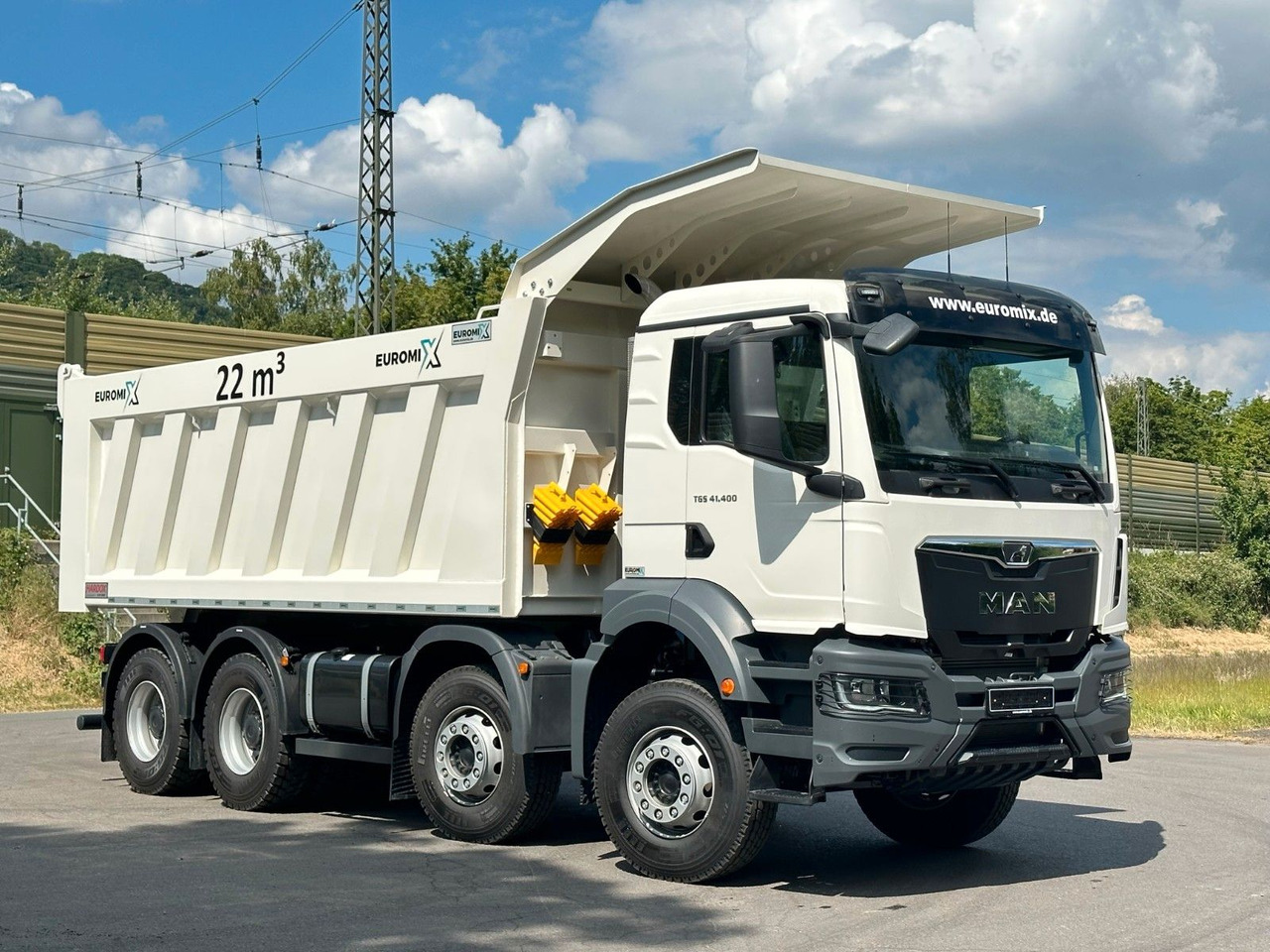 MAN TGS 41.440 8x4 EuromixMTP 22m³ Eckige Mulde - Kippiauto kuorma-auto: kuva MAN TGS 41.440 8x4 EuromixMTP 22m³ Eckige Mulde - Kippiauto kuorma-auto MAN TGS 41.440 8x4 EuromixMTP 22m³ Eckige Mulde - Kippiauto kuorma-auto: kuva MAN TGS 41.440 8x4 EuromixMTP 22m³ Eckige Mulde - Kippiauto kuorma-auto