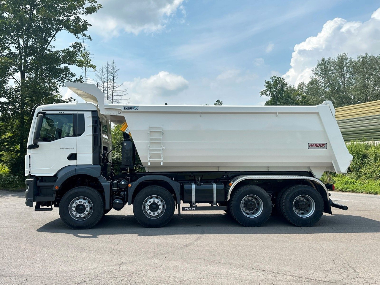 MAN TGS 41.440 8x4 EuromixMTP Mulden-Kipper - Kippiauto kuorma-auto: kuva MAN TGS 41.440 8x4 EuromixMTP Mulden-Kipper - Kippiauto kuorma-auto MAN TGS 41.440 8x4 EuromixMTP Mulden-Kipper - Kippiauto kuorma-auto: kuva MAN TGS 41.440 8x4 EuromixMTP Mulden-Kipper - Kippiauto kuorma-auto