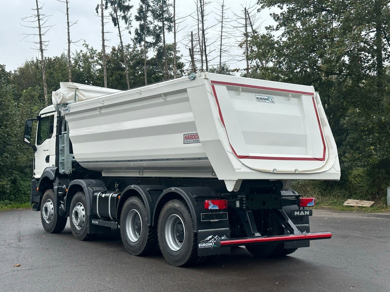 MAN TGS 41.440 BB 8X4 Euromix Mulden Kipper HARDOX - Kippiauto kuorma-auto: kuva MAN TGS 41.440 BB 8X4 Euromix Mulden Kipper HARDOX - Kippiauto kuorma-auto MAN TGS 41.440 BB 8X4 Euromix Mulden Kipper HARDOX - Kippiauto kuorma-auto: kuva MAN TGS 41.440 BB 8X4 Euromix Mulden Kipper HARDOX - Kippiauto kuorma-auto