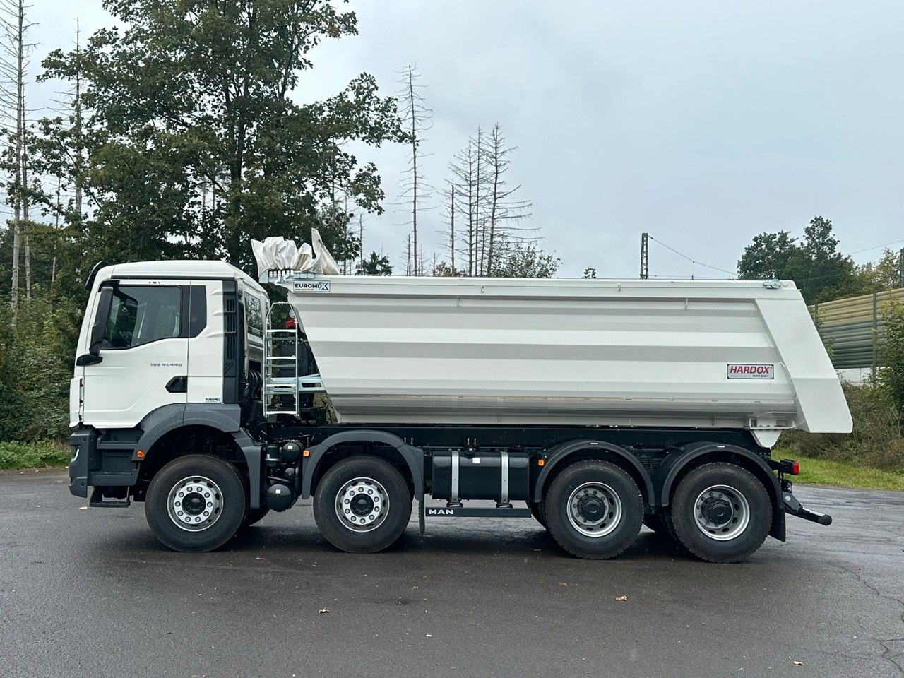 MAN TGS 41.440 BB 8X4 Euromix Mulden Kipper HARDOX - Kippiauto kuorma-auto: kuva MAN TGS 41.440 BB 8X4 Euromix Mulden Kipper HARDOX - Kippiauto kuorma-auto MAN TGS 41.440 BB 8X4 Euromix Mulden Kipper HARDOX - Kippiauto kuorma-auto: kuva MAN TGS 41.440 BB 8X4 Euromix Mulden Kipper HARDOX - Kippiauto kuorma-auto
