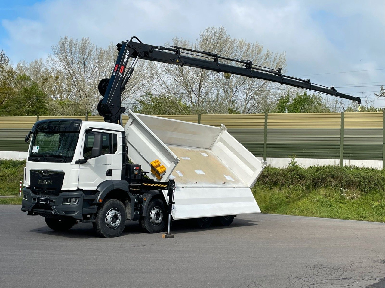 MAN TGS 41.480 8x4/Euro6e Euromix Kipper Hiab 228-6 - Kippiauto kuorma-auto, Nosturiauto: kuva MAN TGS 41.480 8x4/Euro6e Euromix Kipper Hiab 228-6 - Kippiauto kuorma-auto, Nosturiauto MAN TGS 41.480 8x4/Euro6e Euromix Kipper Hiab 228-6 - Kippiauto kuorma-auto, Nosturiauto: kuva MAN TGS 41.480 8x4/Euro6e Euromix Kipper Hiab 228-6 - Kippiauto kuorma-auto, Nosturiauto