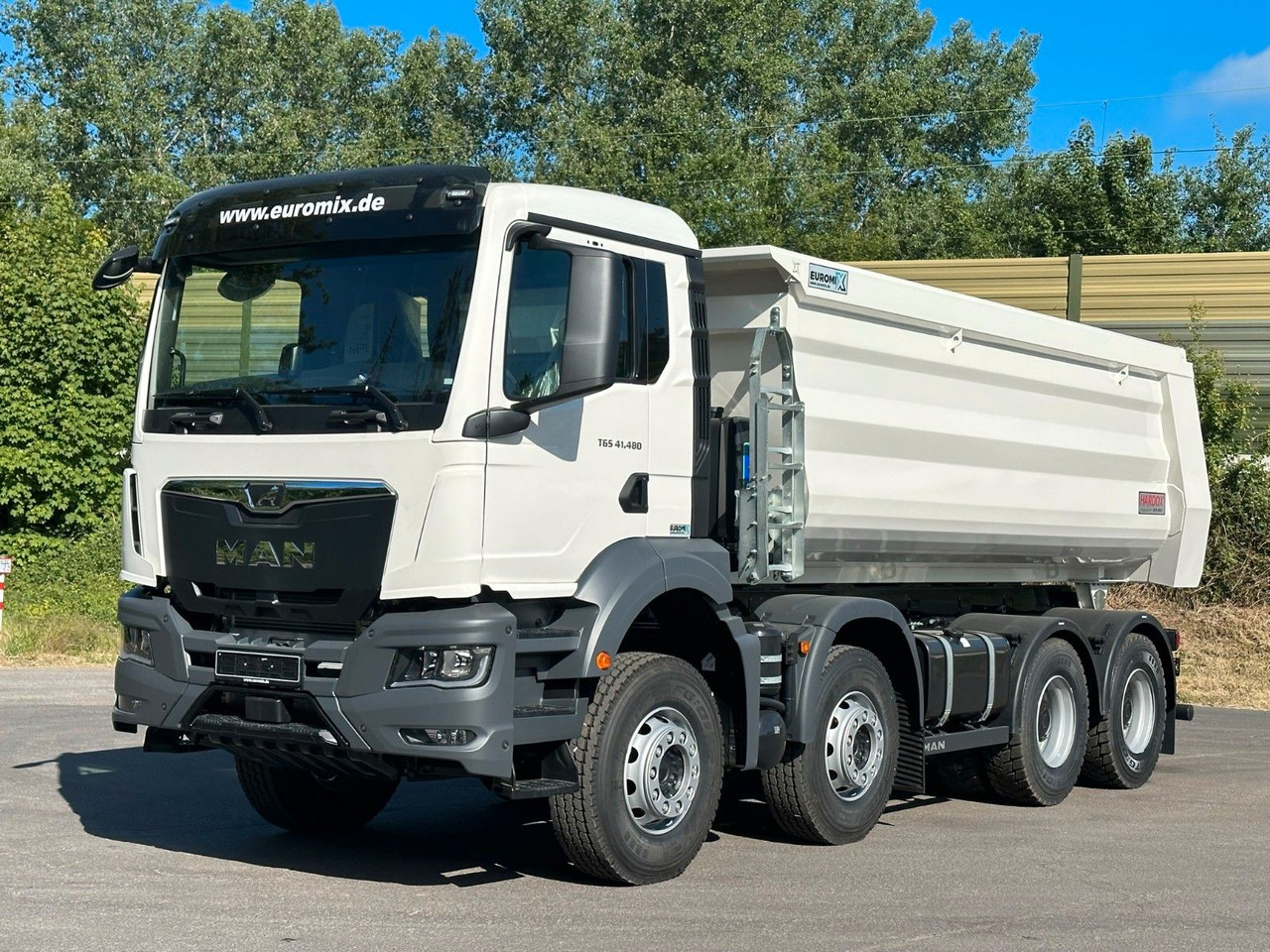 MAN TGS 41.480 BB 8X4 Euromix Mulden Kipper HARDOX - Kippiauto kuorma-auto: kuva MAN TGS 41.480 BB 8X4 Euromix Mulden Kipper HARDOX - Kippiauto kuorma-auto MAN TGS 41.480 BB 8X4 Euromix Mulden Kipper HARDOX - Kippiauto kuorma-auto: kuva MAN TGS 41.480 BB 8X4 Euromix Mulden Kipper HARDOX - Kippiauto kuorma-auto