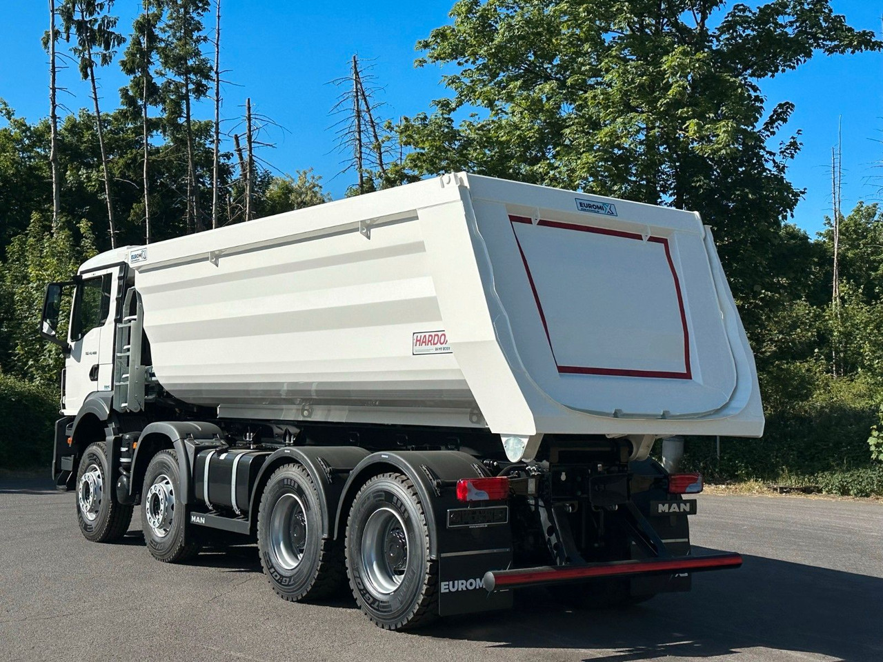 MAN TGS 41.480 BB 8X4 Euromix Mulden Kipper HARDOX - Kippiauto kuorma-auto: kuva MAN TGS 41.480 BB 8X4 Euromix Mulden Kipper HARDOX - Kippiauto kuorma-auto MAN TGS 41.480 BB 8X4 Euromix Mulden Kipper HARDOX - Kippiauto kuorma-auto: kuva MAN TGS 41.480 BB 8X4 Euromix Mulden Kipper HARDOX - Kippiauto kuorma-auto