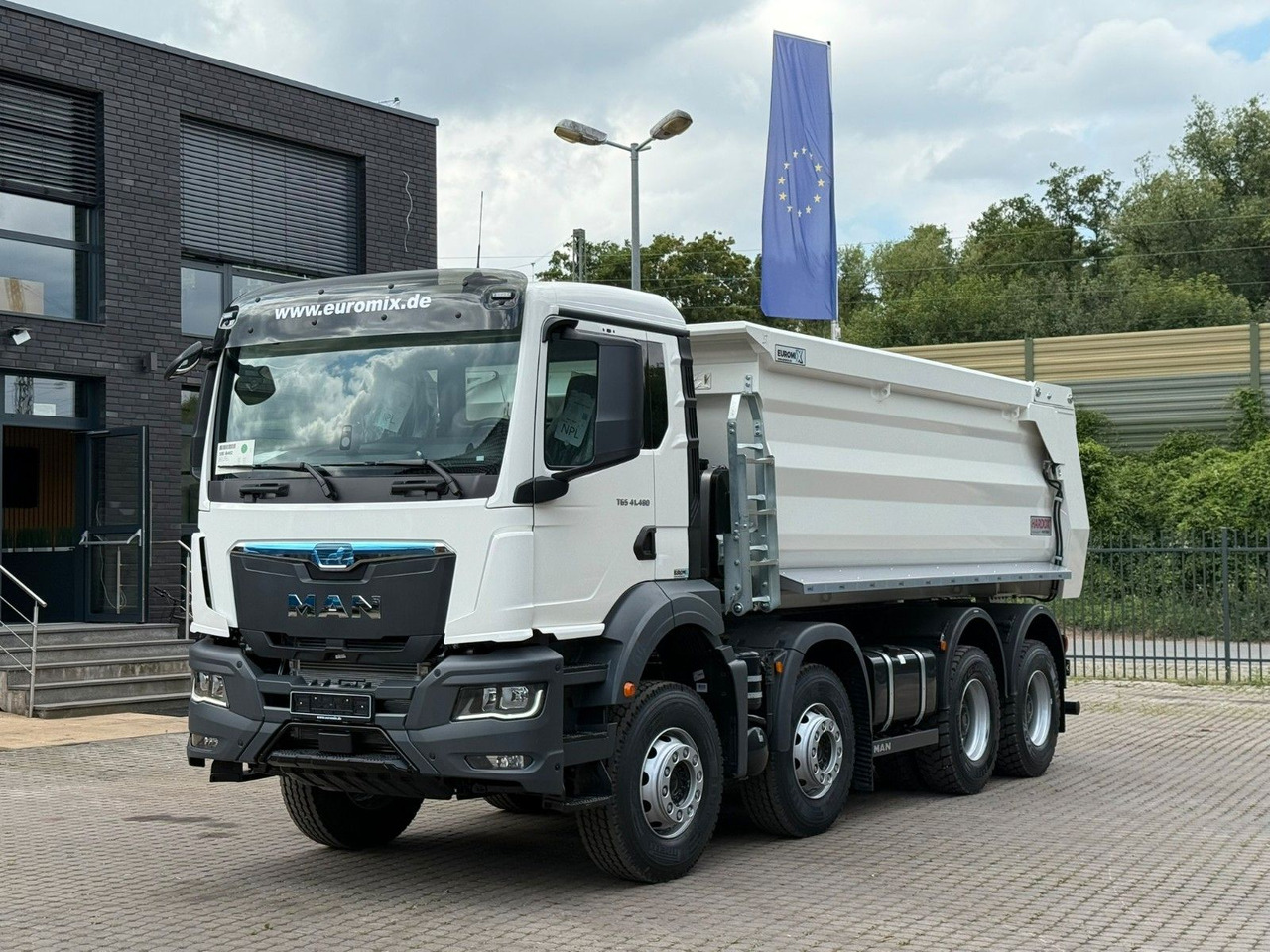 MAN TGS 41.480 BB 8X4 Hydraulische Klappe - Kippiauto kuorma-auto: kuva MAN TGS 41.480 BB 8X4 Hydraulische Klappe - Kippiauto kuorma-auto MAN TGS 41.480 BB 8X4 Hydraulische Klappe - Kippiauto kuorma-auto: kuva MAN TGS 41.480 BB 8X4 Hydraulische Klappe - Kippiauto kuorma-auto
