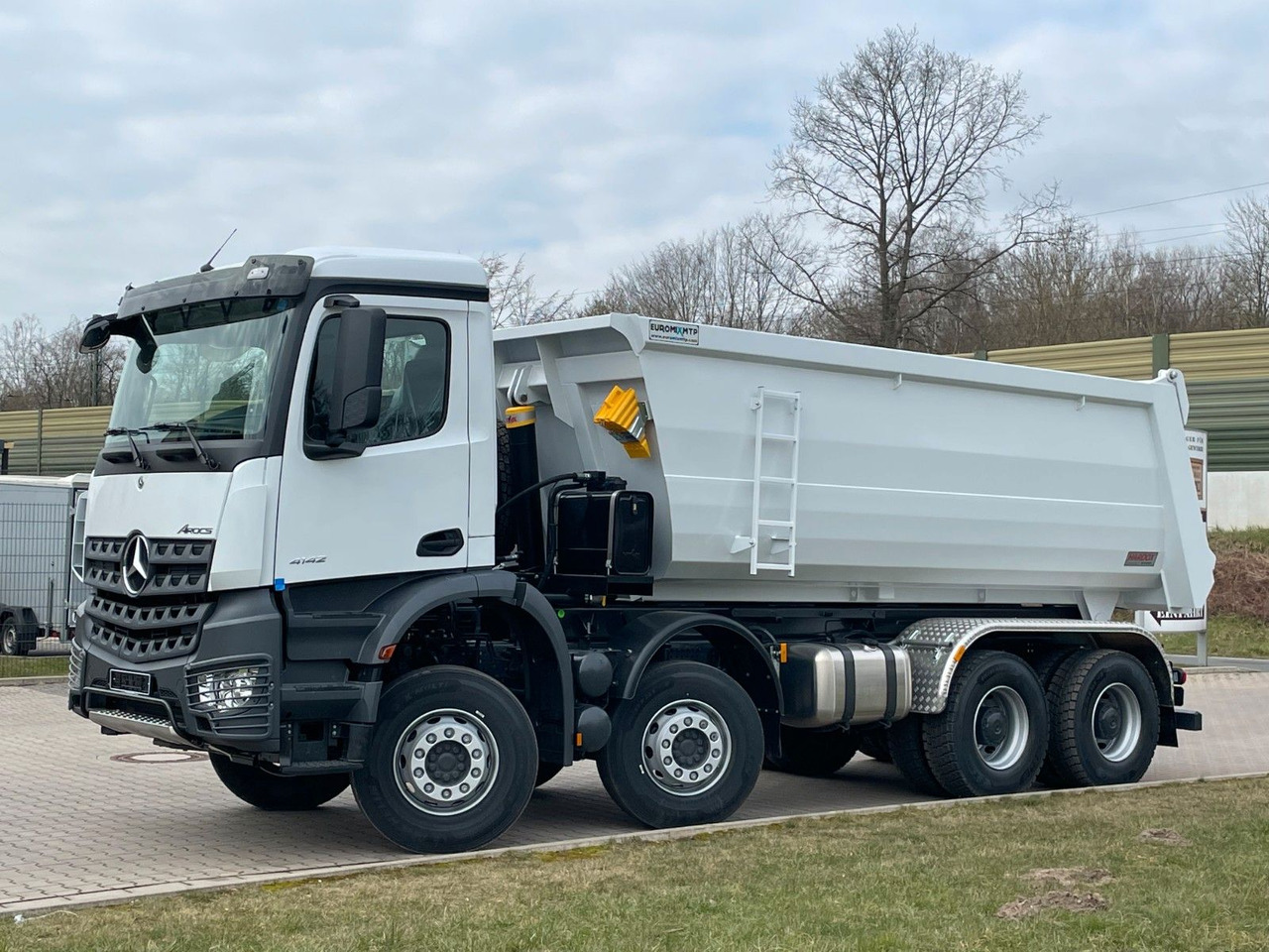 Mercedes-Benz 4142 8X4 Mulden- Kipper - EuromixMTP - Nostovarsi-vaihtolavakuorma kuorma-auto: kuva Mercedes-Benz 4142 8X4 Mulden- Kipper - EuromixMTP - Nostovarsi-vaihtolavakuorma kuorma-auto Mercedes-Benz 4142 8X4 Mulden- Kipper - EuromixMTP - Nostovarsi-vaihtolavakuorma kuorma-auto: kuva Mercedes-Benz 4142 8X4 Mulden- Kipper - EuromixMTP - Nostovarsi-vaihtolavakuorma kuorma-auto