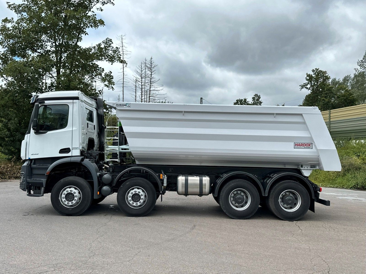 Mercedes-Benz 4142 8X4 Mulden- Kipper - EuromixMTP - Kippiauto kuorma-auto: kuva Mercedes-Benz 4142 8X4 Mulden- Kipper - EuromixMTP - Kippiauto kuorma-auto Mercedes-Benz 4142 8X4 Mulden- Kipper - EuromixMTP - Kippiauto kuorma-auto: kuva Mercedes-Benz 4142 8X4 Mulden- Kipper - EuromixMTP - Kippiauto kuorma-auto
