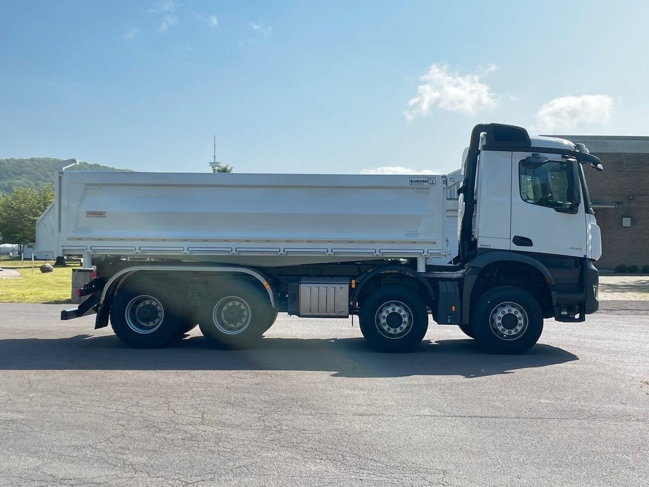 Mercedes-Benz 4145 8X4 Euromix EMT 3-Seiten-Kipper - Kippiauto kuorma-auto: kuva Mercedes-Benz 4145 8X4 Euromix EMT 3-Seiten-Kipper - Kippiauto kuorma-auto Mercedes-Benz 4145 8X4 Euromix EMT 3-Seiten-Kipper - Kippiauto kuorma-auto: kuva Mercedes-Benz 4145 8X4 Euromix EMT 3-Seiten-Kipper - Kippiauto kuorma-auto