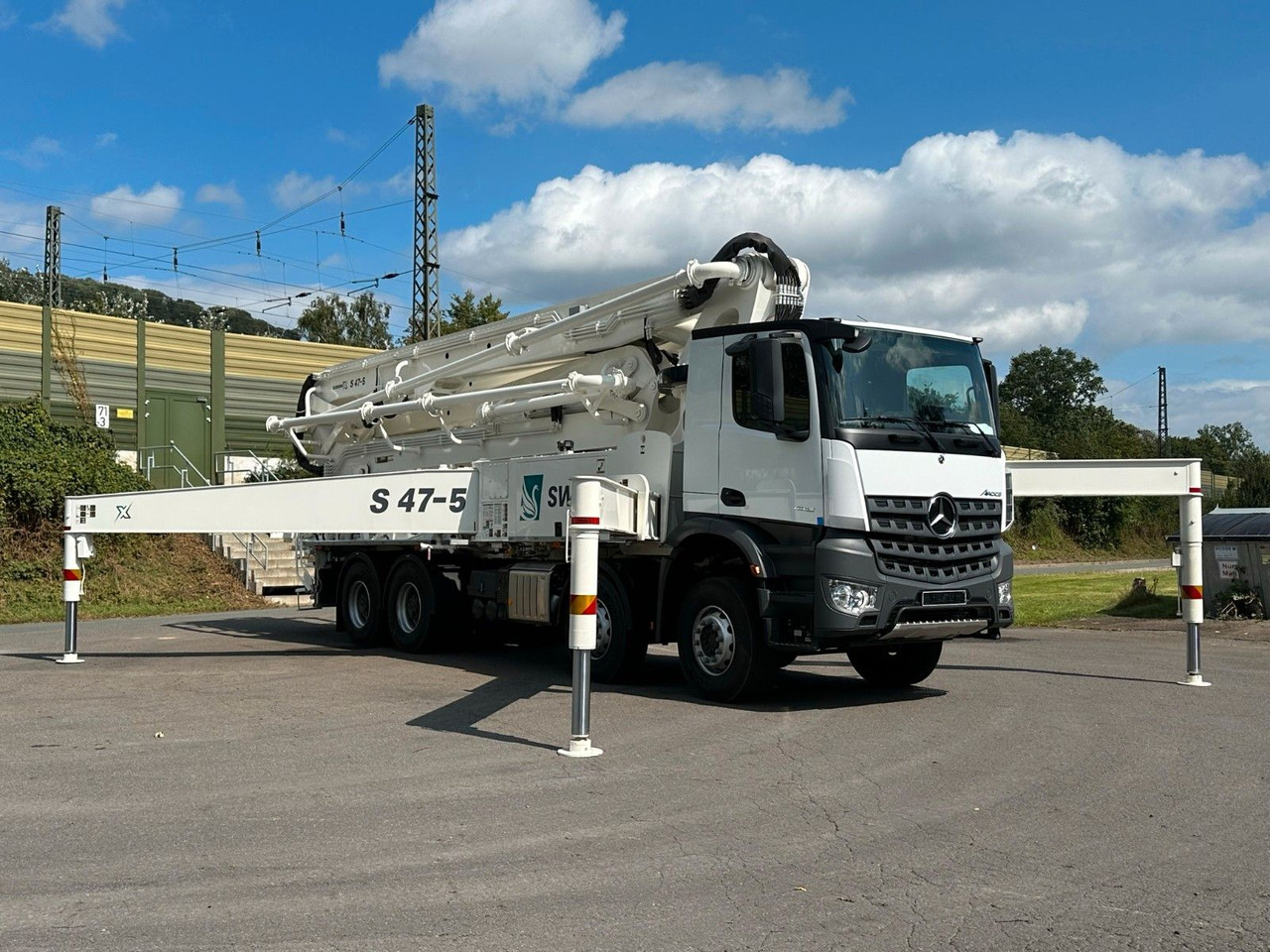 Leasing  Mercedes-Benz Arocs 5 4142  8x4 SWAN TSP 47-5 160RZ ( 47m ) Mercedes-Benz Arocs 5 4142  8x4 SWAN TSP 47-5 160RZ ( 47m ): kuva Leasing  Mercedes-Benz Arocs 5 4142  8x4 SWAN TSP 47-5 160RZ ( 47m ) Mercedes-Benz Arocs 5 4142  8x4 SWAN TSP 47-5 160RZ ( 47m )