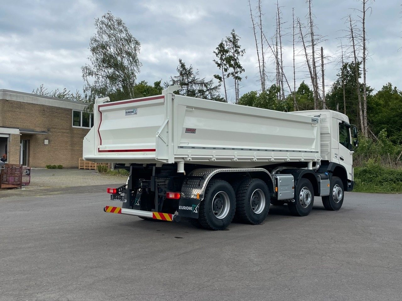 Volvo FMX 460 8x4 / WECHSELSYSTEM KIPPER+MISCHER Volvo FMX 460 8x4 / WECHSELSYSTEM KIPPER+MISCHER - Betoniauto: kuva Volvo FMX 460 8x4 / WECHSELSYSTEM KIPPER+MISCHER Volvo FMX 460 8x4 / WECHSELSYSTEM KIPPER+MISCHER - Betoniauto Volvo FMX 460 8x4 / WECHSELSYSTEM KIPPER+MISCHER Volvo FMX 460 8x4 / WECHSELSYSTEM KIPPER+MISCHER - Betoniauto: kuva Volvo FMX 460 8x4 / WECHSELSYSTEM KIPPER+MISCHER Volvo FMX 460 8x4 / WECHSELSYSTEM KIPPER+MISCHER - Betoniauto