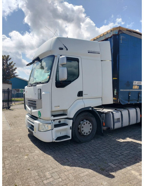 Renault Premium 460.19T 24G ID 7.28 - Vetopöytäauto: kuva Renault Premium 460.19T 24G ID 7.28 - Vetopöytäauto Renault Premium 460.19T 24G ID 7.28 - Vetopöytäauto: kuva Renault Premium 460.19T 24G ID 7.28 - Vetopöytäauto