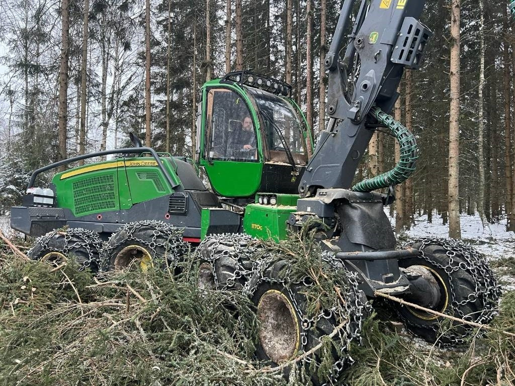 John Deere 1170G - Harvesteri: kuva John Deere 1170G - Harvesteri John Deere 1170G - Harvesteri: kuva John Deere 1170G - Harvesteri