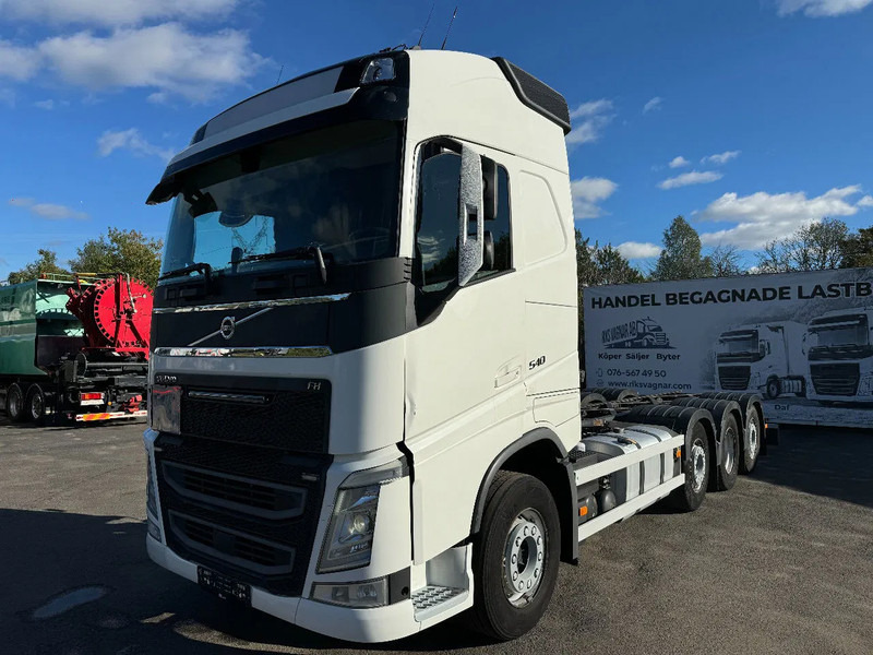 Volvo FH 540 8x2*4, ADR, Euro 6, Chassi (ex. Tank-truck), 2018 - Kuorma-auto alusta: kuva Volvo FH 540 8x2*4, ADR, Euro 6, Chassi (ex. Tank-truck), 2018 - Kuorma-auto alusta Volvo FH 540 8x2*4, ADR, Euro 6, Chassi (ex. Tank-truck), 2018 - Kuorma-auto alusta: kuva Volvo FH 540 8x2*4, ADR, Euro 6, Chassi (ex. Tank-truck), 2018 - Kuorma-auto alusta