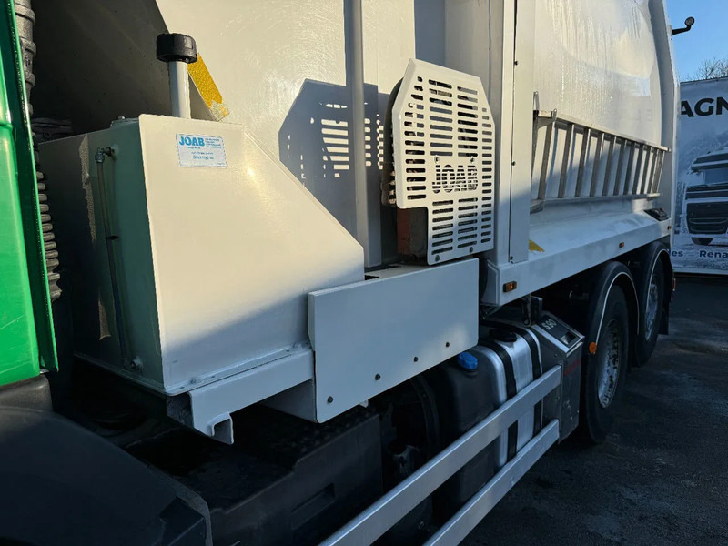 Volvo FM 330 RHD, 2-compartments & tipp, 2014 - Roska-auto: kuva Volvo FM 330 RHD, 2-compartments & tipp, 2014 - Roska-auto Volvo FM 330 RHD, 2-compartments & tipp, 2014 - Roska-auto: kuva Volvo FM 330 RHD, 2-compartments & tipp, 2014 - Roska-auto